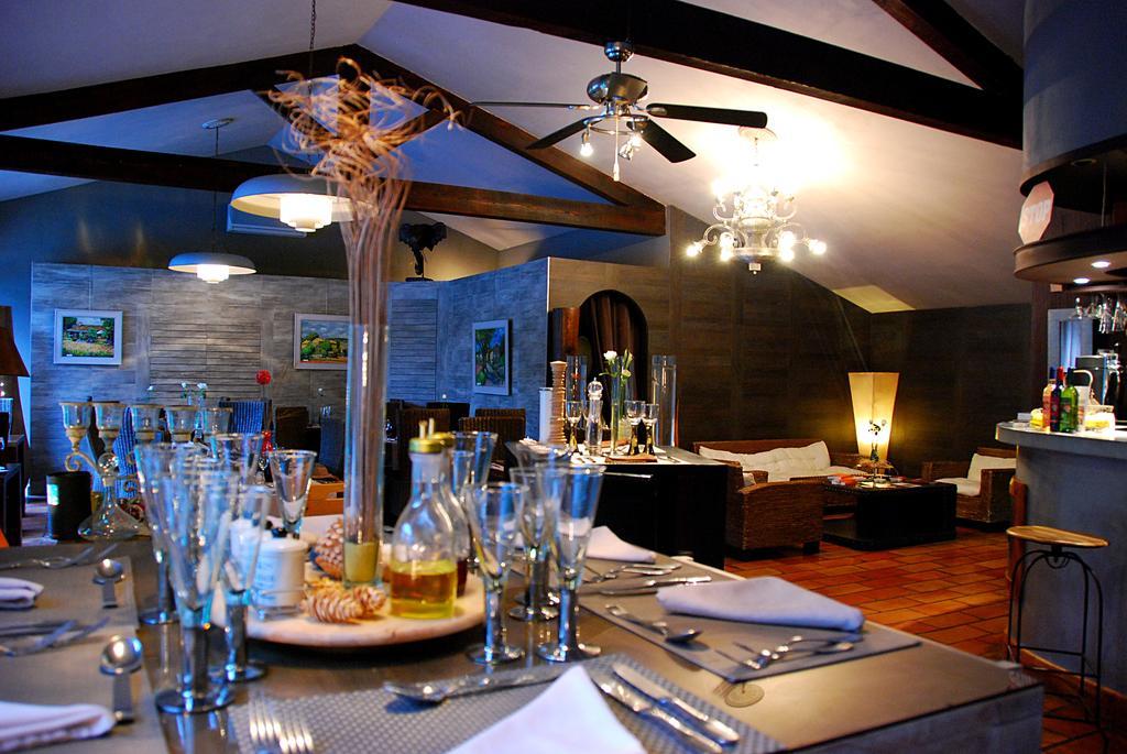 Hotel Les Mazets Des Roches Tarascon Εξωτερικό φωτογραφία