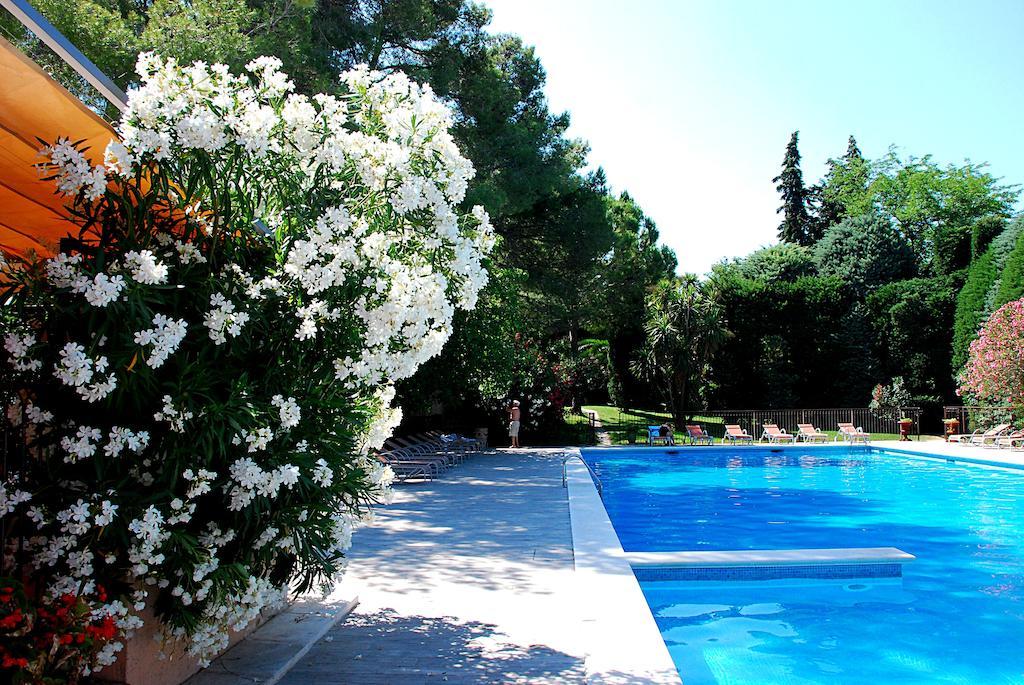 Hotel Les Mazets Des Roches Tarascon Εξωτερικό φωτογραφία